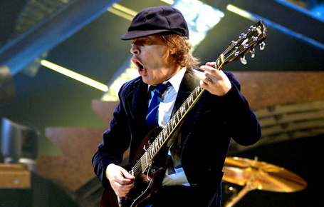 110509110654_acdc_oztour_main